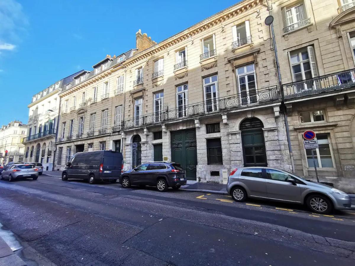 Appartamento le Crown - Studio neuf, hyper-centre Rouen Esterno foto
